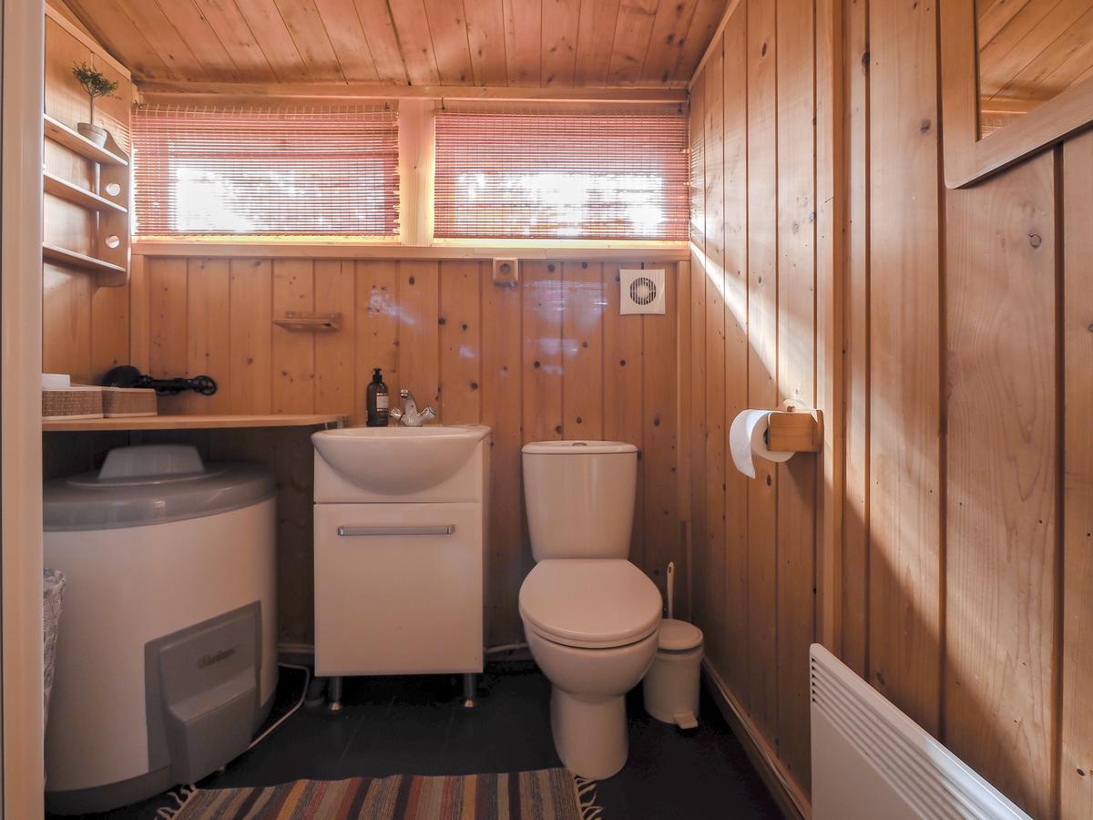 Lovely Cabin In The Capital Area With Hot Tube Hafnarfjörður المظهر الخارجي الصورة