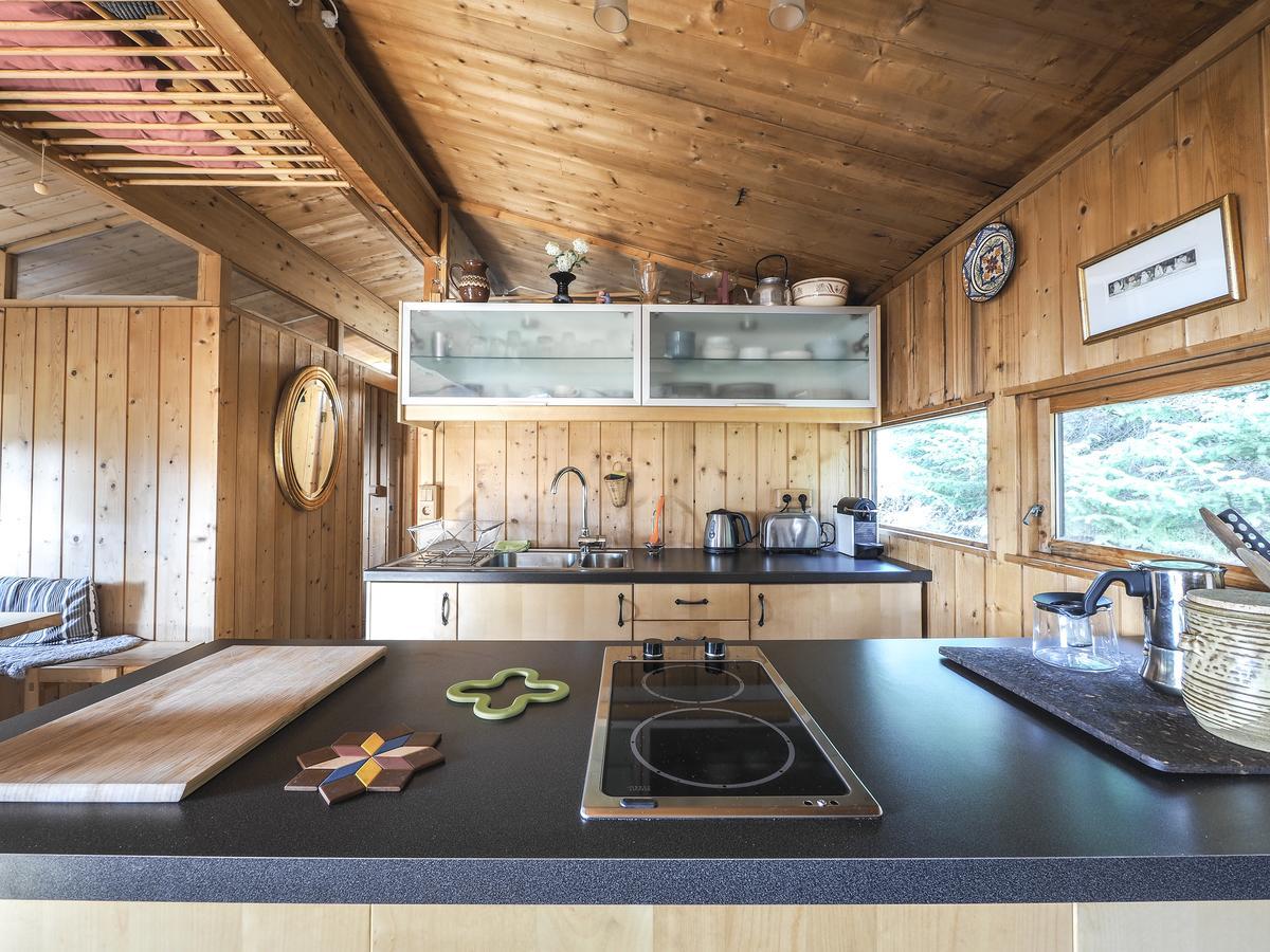 Lovely Cabin In The Capital Area With Hot Tube Hafnarfjörður المظهر الخارجي الصورة